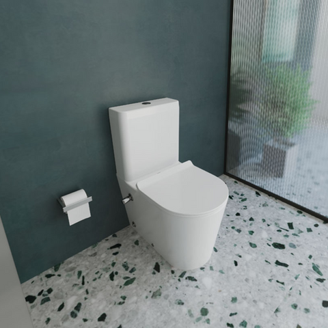 مرحاض ملاصق للحائط تايتن 21554975 بالشطاف الداخلى والسيديلى ذاتي الغلق بلاستيك والخزان بالعدة وطقم التثبيت من ساني بيور